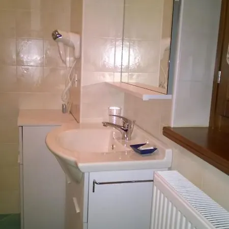 Sot La Mont 住宿加早餐酒店